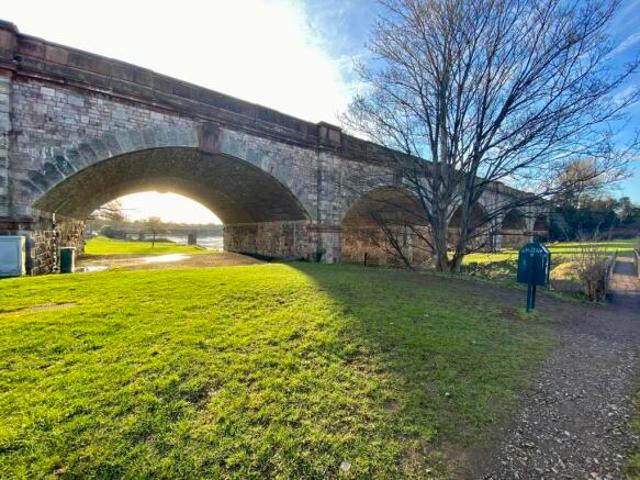Flat for sale in Feckenham, City Of Bristol
