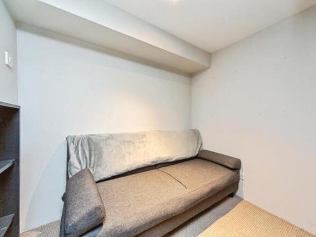 Flat for sale in Calderstones