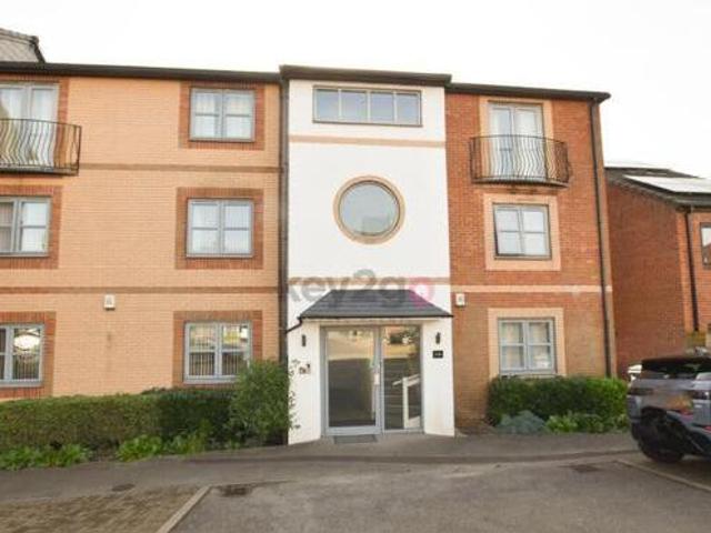 House for sale in Normanton Spring, South Yorkshire