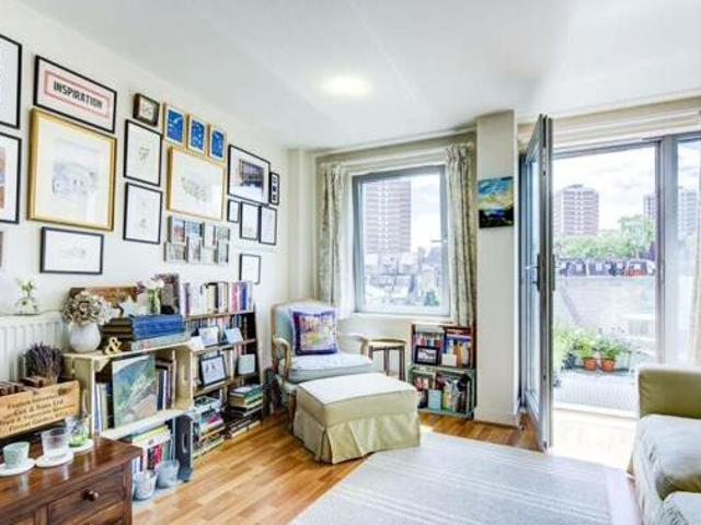 House for sale in Lyons, Greater London