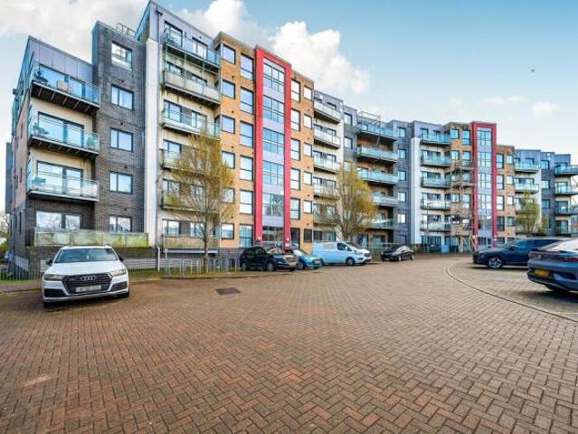 Flat for sale in Priest Down, Hampshire
