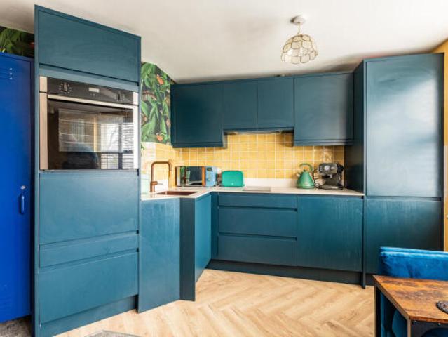 Flat for sale in Feckenham, City Of Bristol