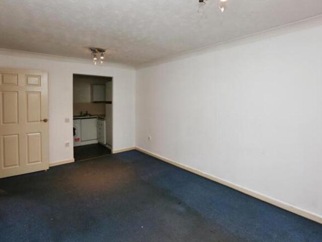 Flat for sale in Barton Stacey, Hampshire