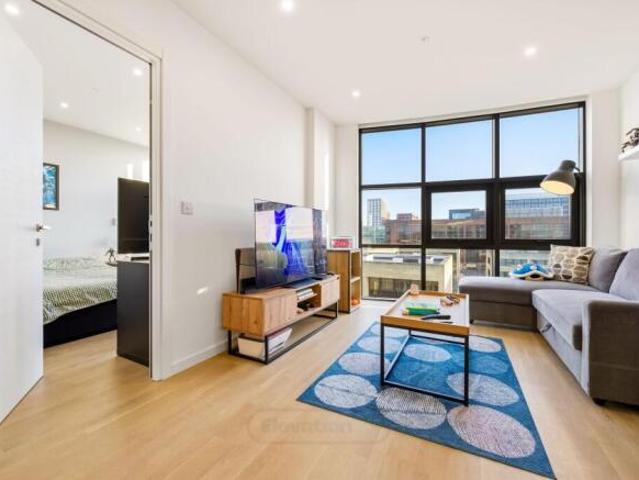 Flat for sale in City of Milton Keynes, England
