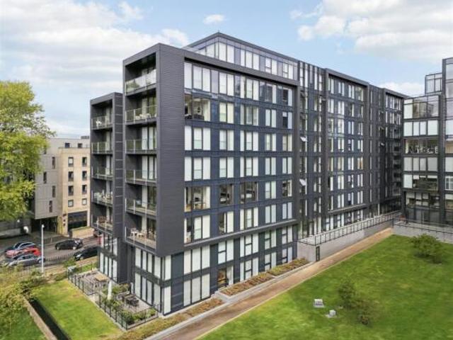 Flat for sale in Quartermile, Scotland