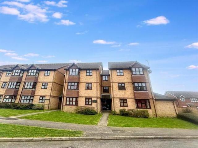 Flat for sale in Eastbourne, East Sussex