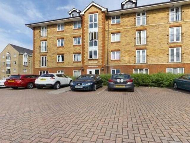 House for sale in Northampton, West Northamptonshire