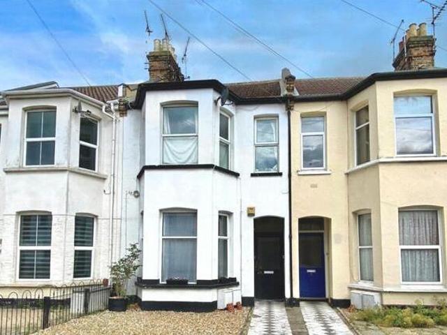 House for sale in Alton Barnes