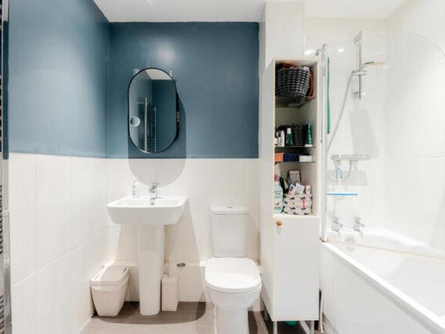 Flat for sale in Feckenham, City Of Bristol