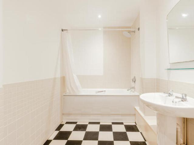 Flat for sale in City Centre, Scotland