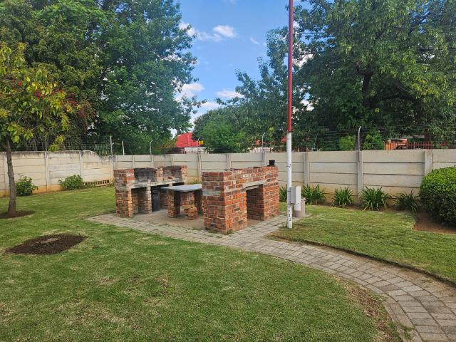 Flat for sale in St Helena, Matjhabeng Local Municipality