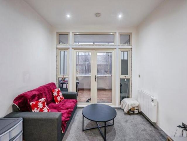 Flat for sale in Hyde Park, South Yorkshire
