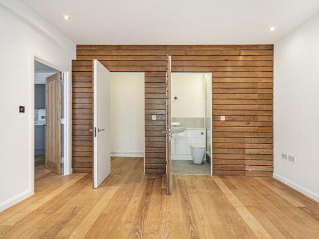 Flat for sale in The Slade, Oxfordshire