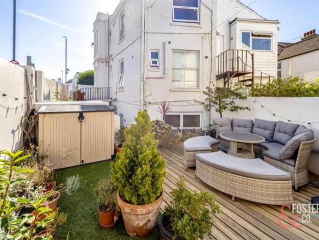 Flat for sale in Round Hill, Brighton & Hove