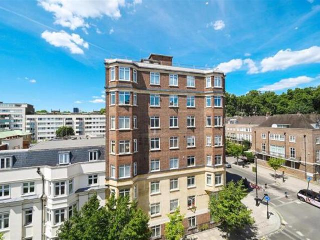 Flat for sale in Cat Hill