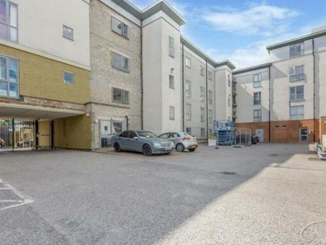 House for sale in Potters Corner, East Midlands