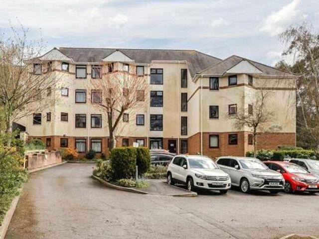 House for sale in Follaton, Strode