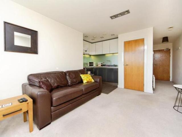 Flat for sale in Calderstones