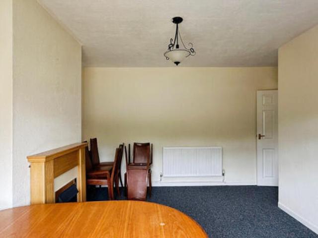 Flat for sale in Stockwood, Bristol
