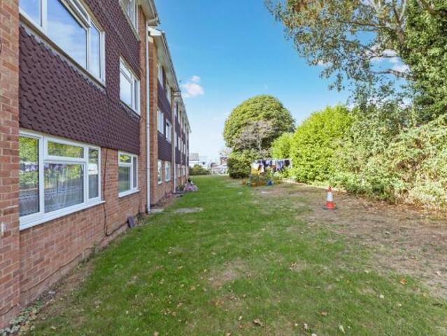 Flat for sale in Cippenham, Slough