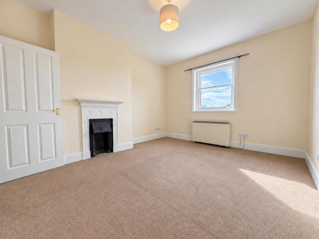 Flat for sale in Eastgate, Peterborough