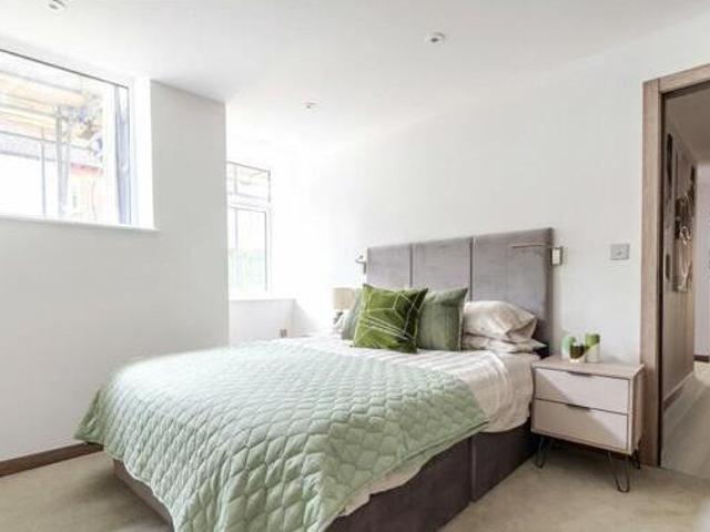 House for sale in Surrey, England
