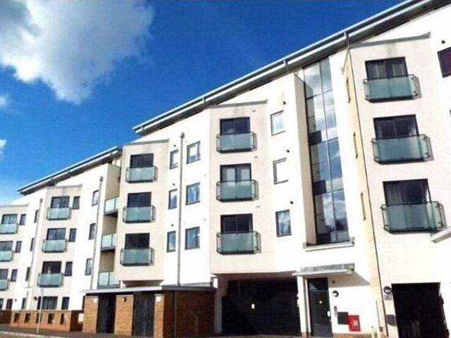 House for sale in Row Town, Surrey