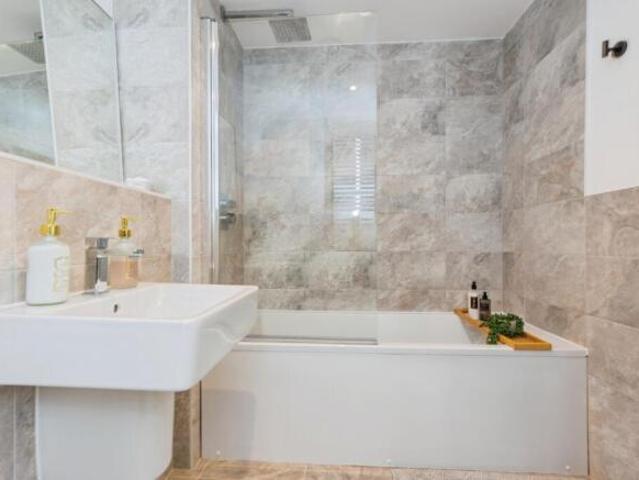 Flat for sale in Stretford, Trafford