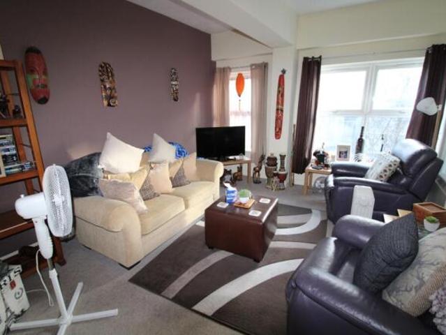 Flat for sale in Bedford