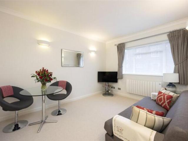Flat for sale in Cat Hill