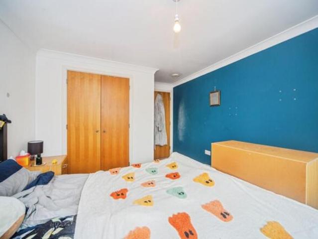 Flat for sale in Barton Stacey, Hampshire