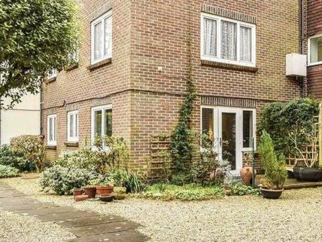 House for rent in West Sussex