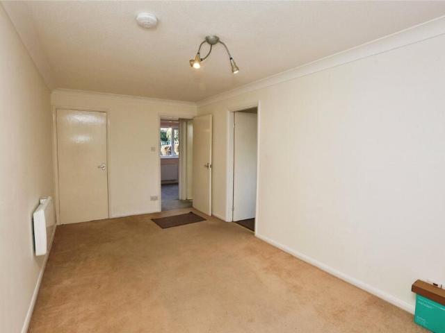 Flat for sale in Barton Stacey, Hampshire
