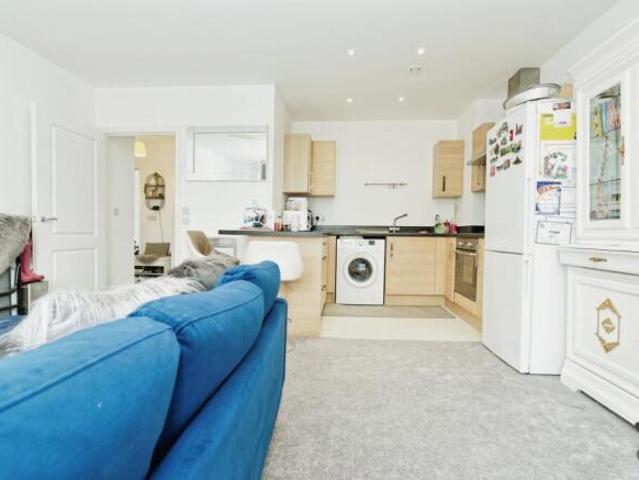 Flat for sale in St. Mildred's, The Bridge