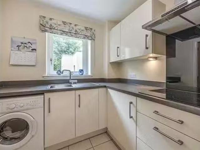 House for sale in Rumbling Bridge