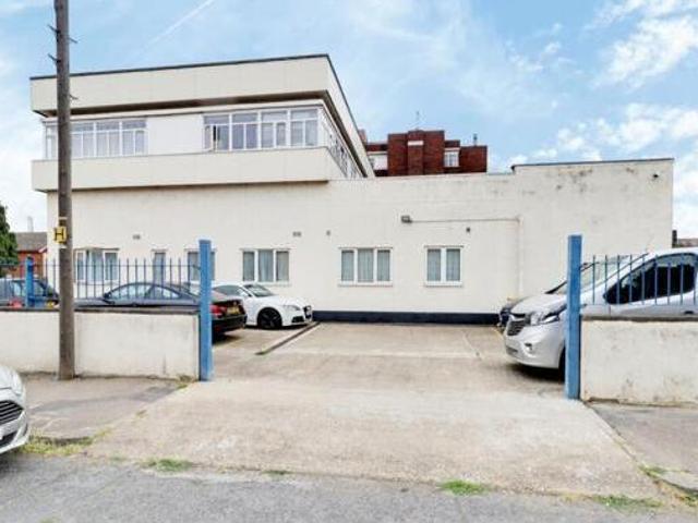 House for sale in Tilbury, Essex