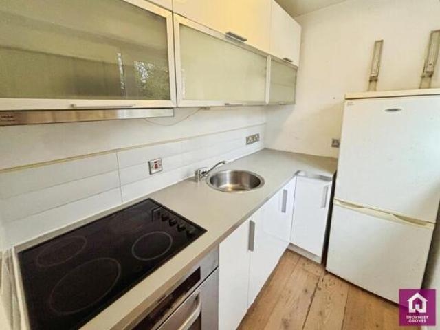 Flat for sale in Georgia, Greater Manchester