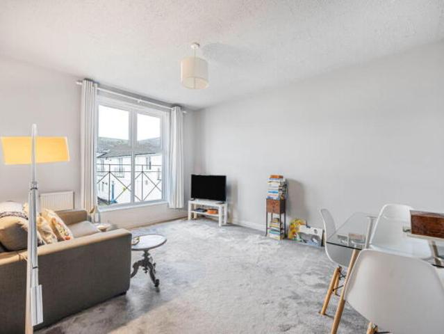 Flat for sale in Tivoli, Cheltenham