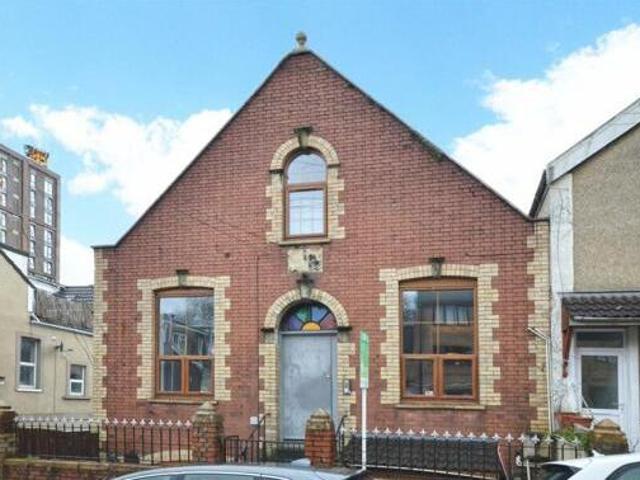 House for sale in Feckenham, City Of Bristol