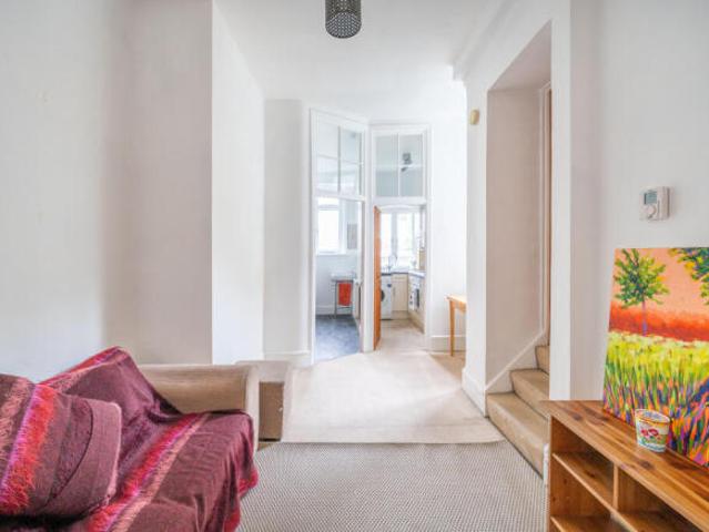 Flat for sale in Cat Hill