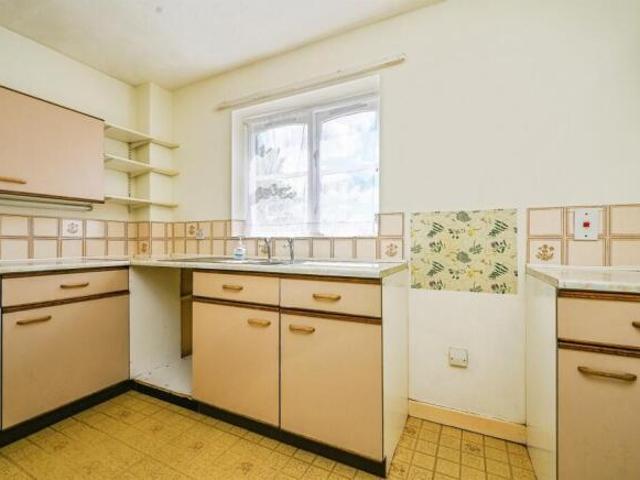 Flat for sale in Calderstones