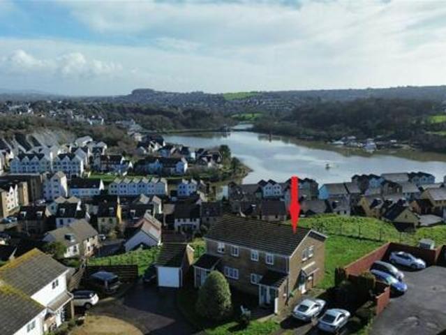 House for sale in Follaton, Strode