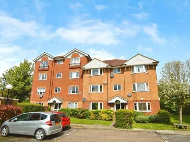 House for sale in Twickenham, Greater London