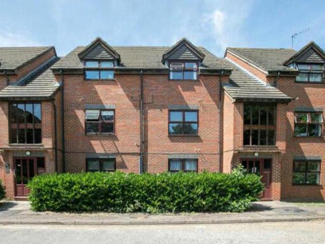 House for sale in Isleworth, Greater London