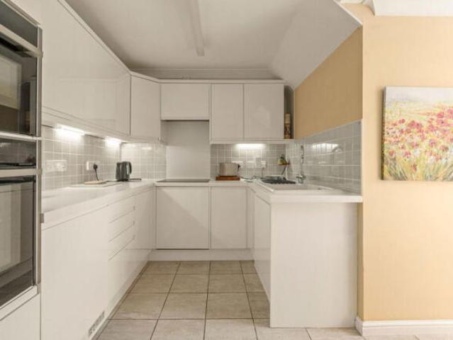 Flat for sale in Arbury, Cambridgeshire