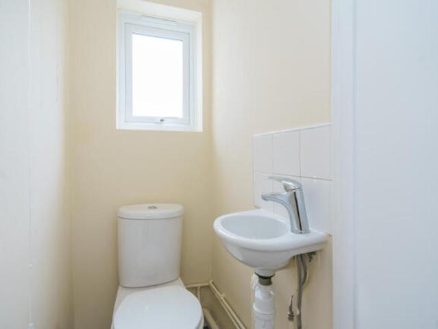 Flat for sale in Cat Hill