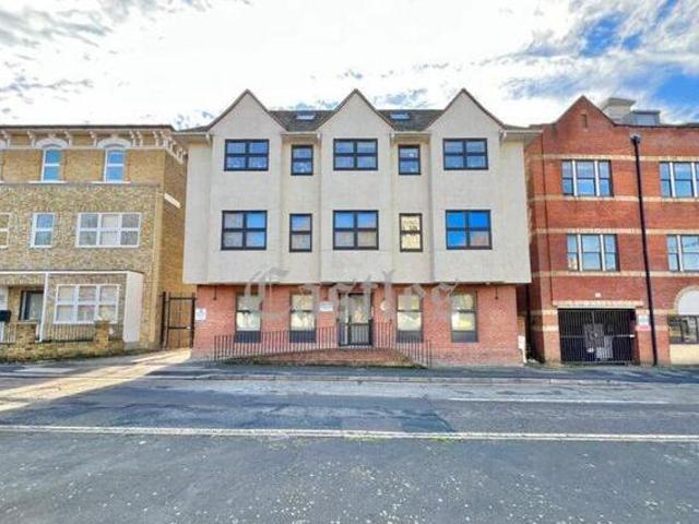 House for sale in Epping