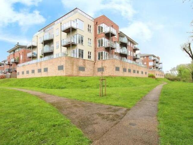 House for sale in Green Close, Warwickshire