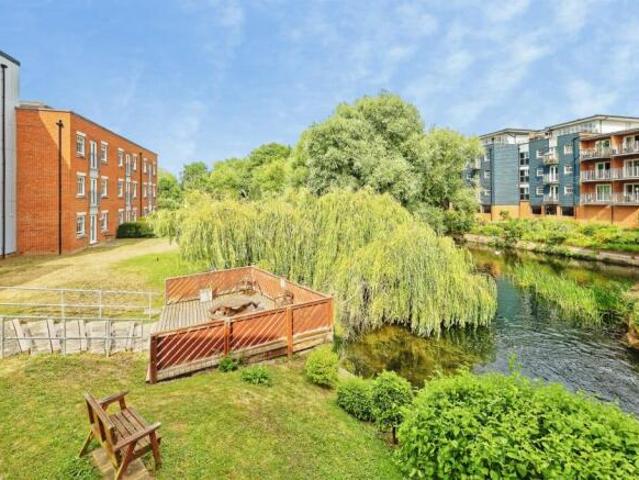 Flat for sale in Barracks, The Bridge