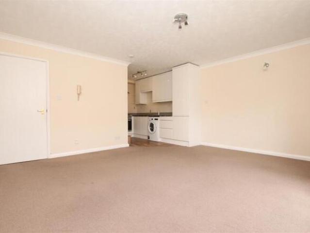 Flat for sale in Watergate, Devon